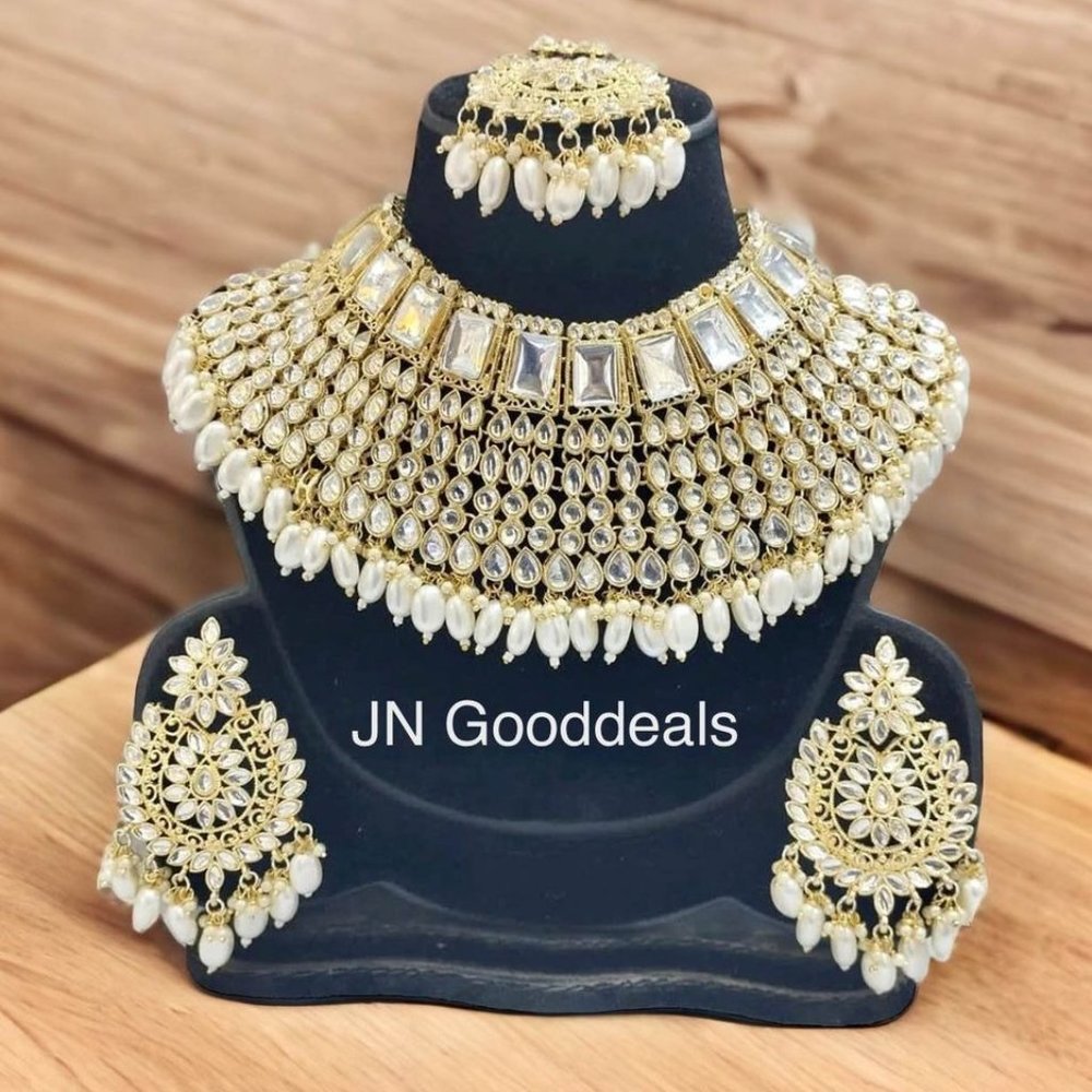 Gold Plated Kundan & Beads Necklace Set